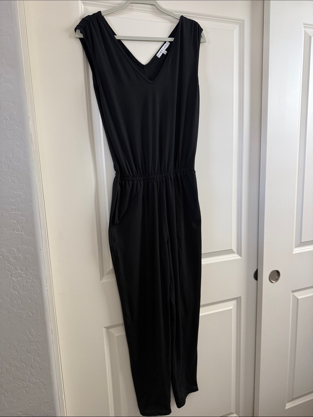 Sincerly Jules Black V-Neck Sleeveless Jumpsuit with Pockets